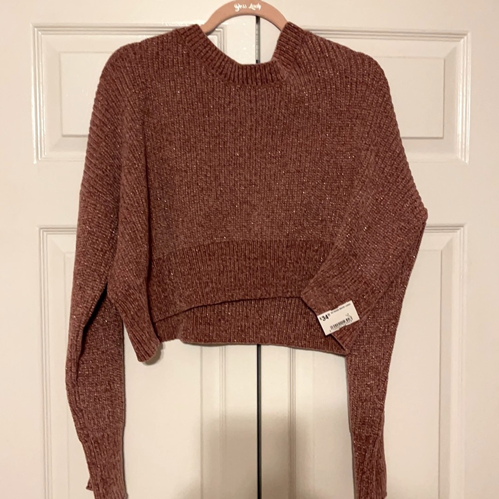 Crop top sweater